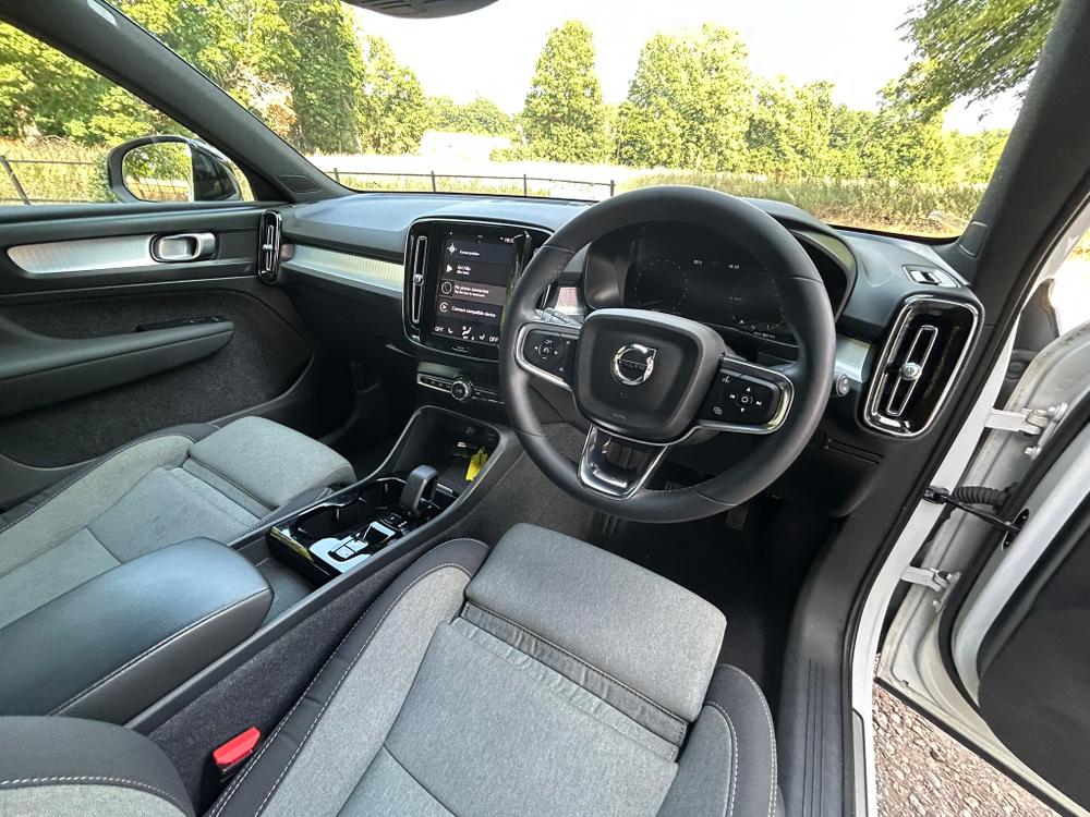 Used Volvo XC40 KN73PKZ 18