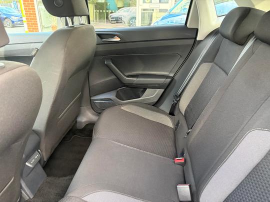 Volkswagen Polo Photo aed4e8e4-5395-46ef-8e7c-bbd4c1e2ef32.jpeg