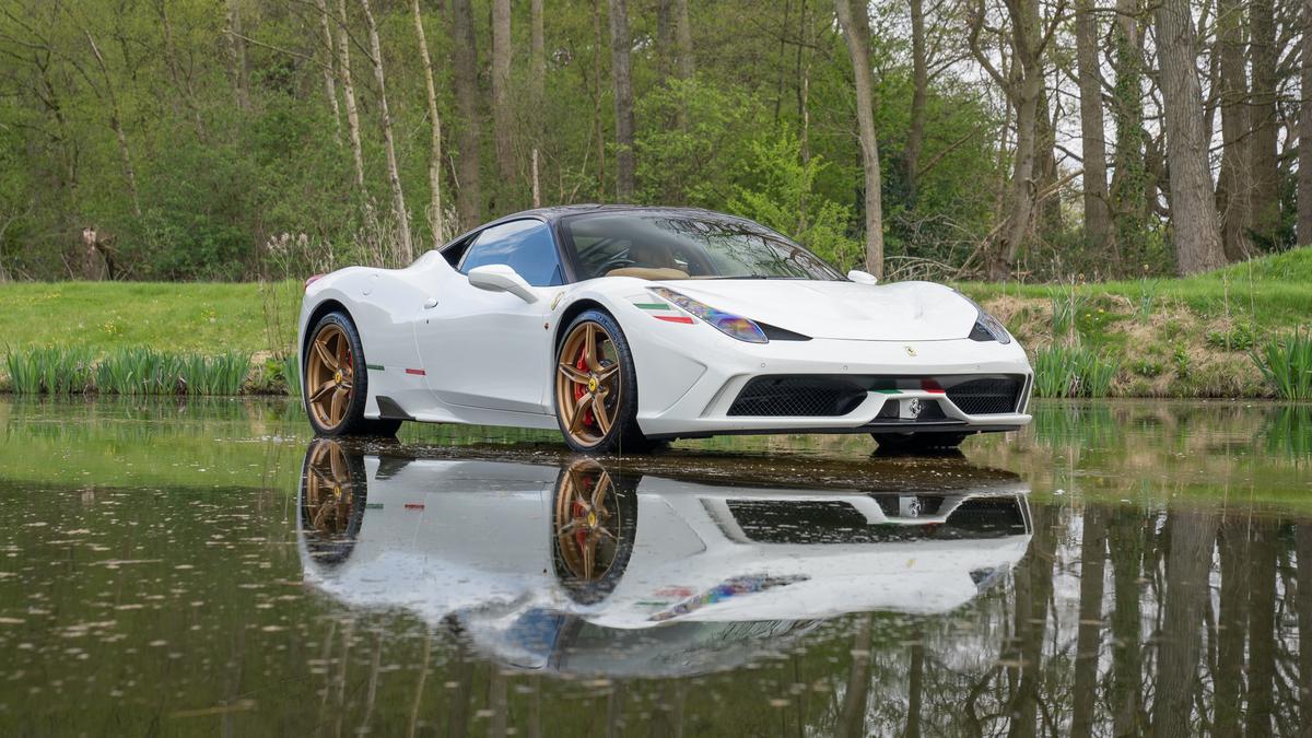 Used 2015 Ferrari 458 Speciale V8 at Tom Hartley