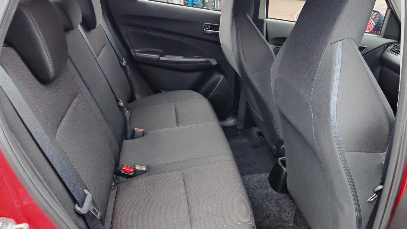 Used Suzuki Swift KX70OYJ 14