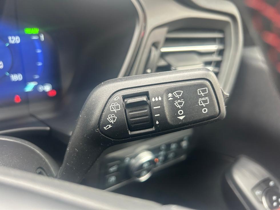 Ford Kuga Photo aedd7eed-4f51-420d-a866-487cfc82d01d.jpeg
