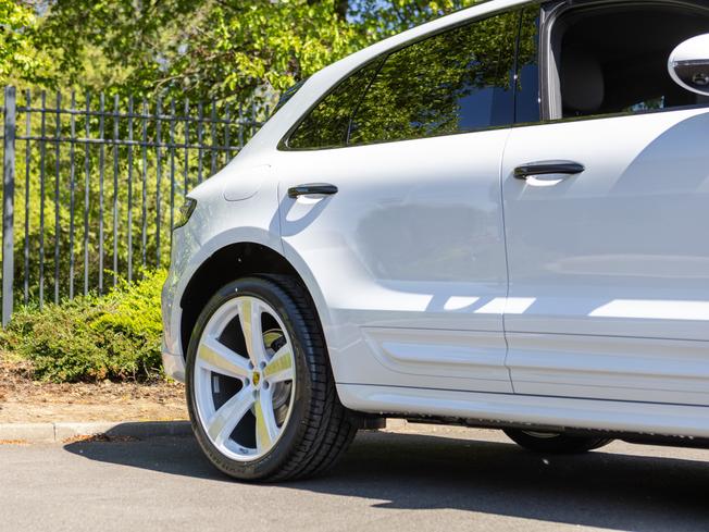 PORSCHE Macan Photo 33