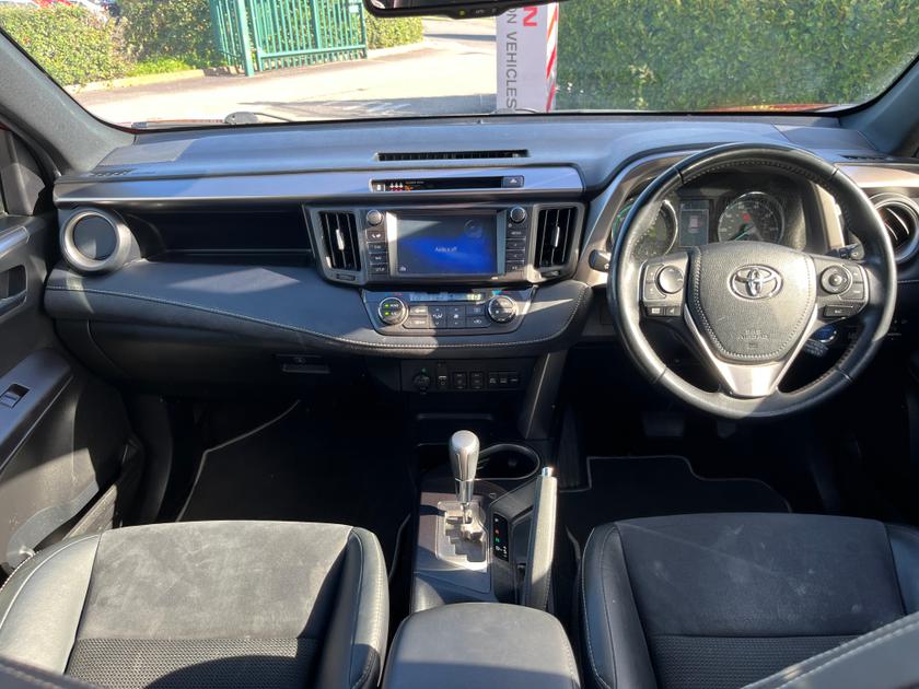 Toyota RAV4 Photo aee388eb-b4fe-4a7b-bc85-96b5218e3466.jpg