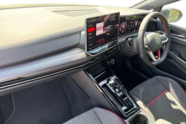 Volkswagen Golf Photo 2