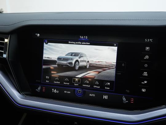 Volkswagen Touareg Photo af1aa7a5-084a-4027-97c7-80b05d51ec44.jpg