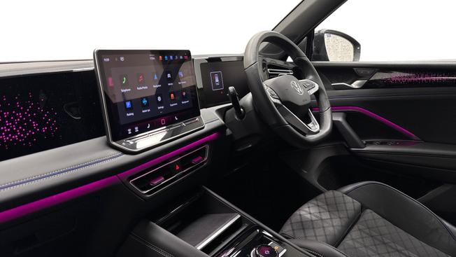 VOLKSWAGEN Tiguan Photo 2