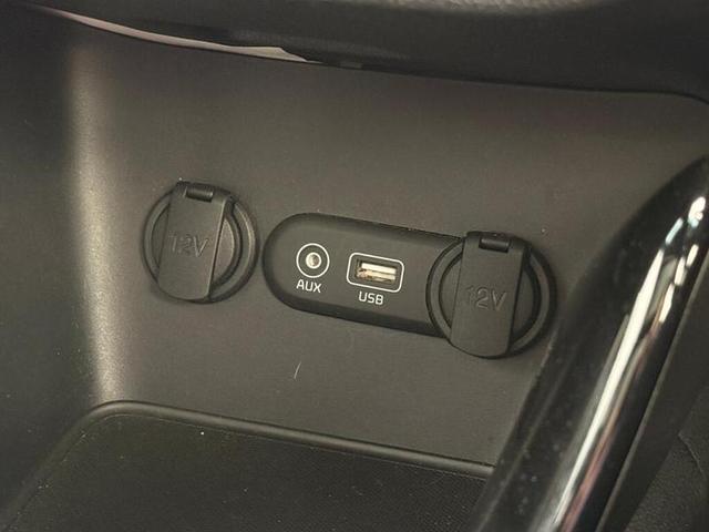 Kia Ceed Photo af242404-d82e-4e95-aff2-41c5e985e1fc.jpg