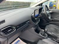Ford Fiesta Photo 13