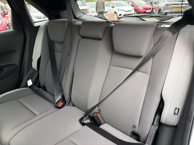 Honda Jazz Photo af3ef7e5-4c19-4296-bd03-f89b512a2435.jpg