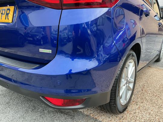 Ford C-Max Photo 8
