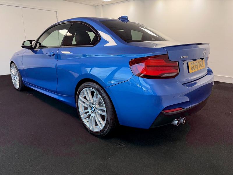 BMW 2 Series Photo af488220-1fb5-4dcf-b5b7-8bc637cdb27d.jpg