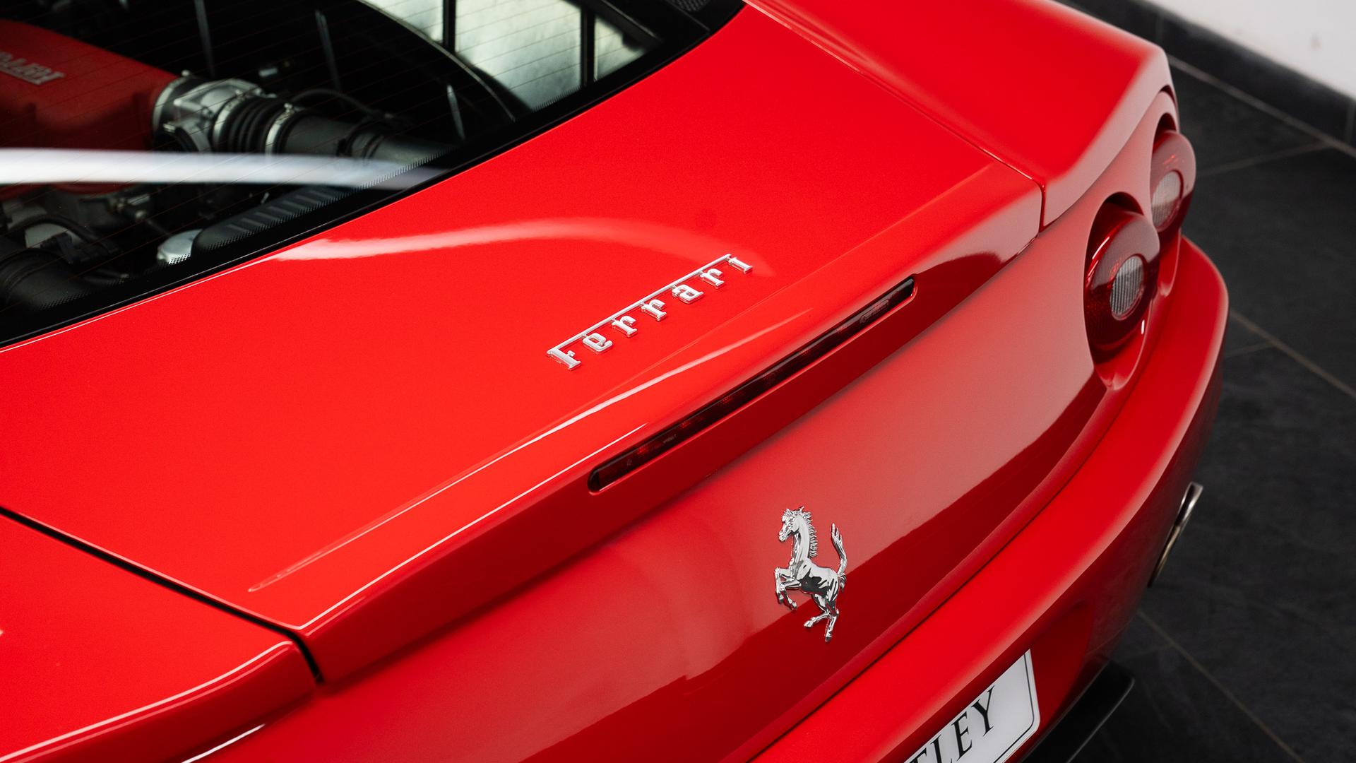 Ferrari 360 Photo af4c4a00-0ce9-447b-8471-c46e71fd0d1d.jpg