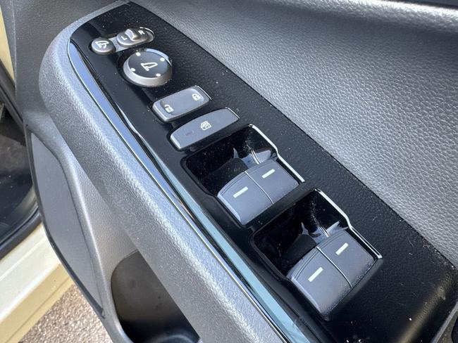 Honda HR-V Photo af5146d2-d3fa-4f86-b07f-f6e7734f2099.jpg