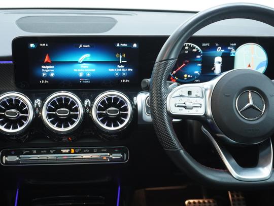 Mercedes-Benz GLB Photo af5953f0-a93b-447c-82ff-ad180eafb6cb.jpg