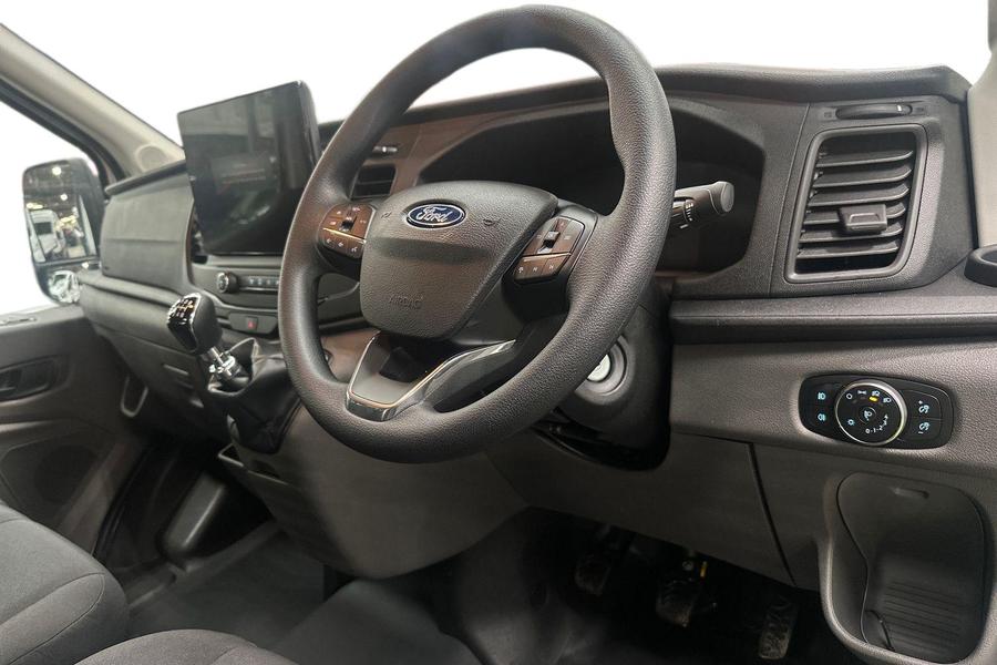 Ford TRANSIT Photo af7380ba-3d53-4ff5-b6af-a1267e2a299d.jpg