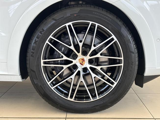 PORSCHE Cayenne Photo 24