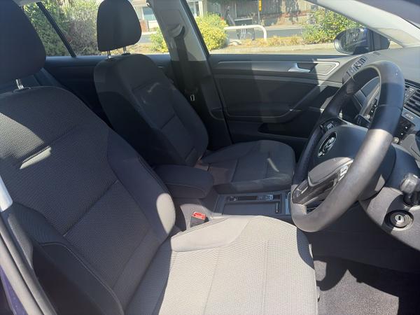 Volkswagen Golf Photo 15