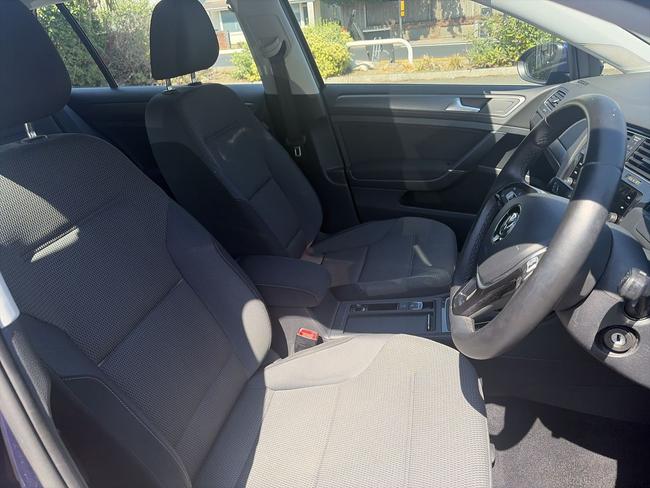 Volkswagen Golf Photo af765500-de16-4610-b2e0-55062b8fc82a.jpg