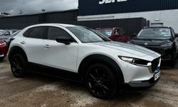 Mazda CX-30 Photo 0