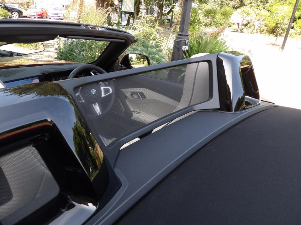 Used BMW Z4 SN19ZHS 28