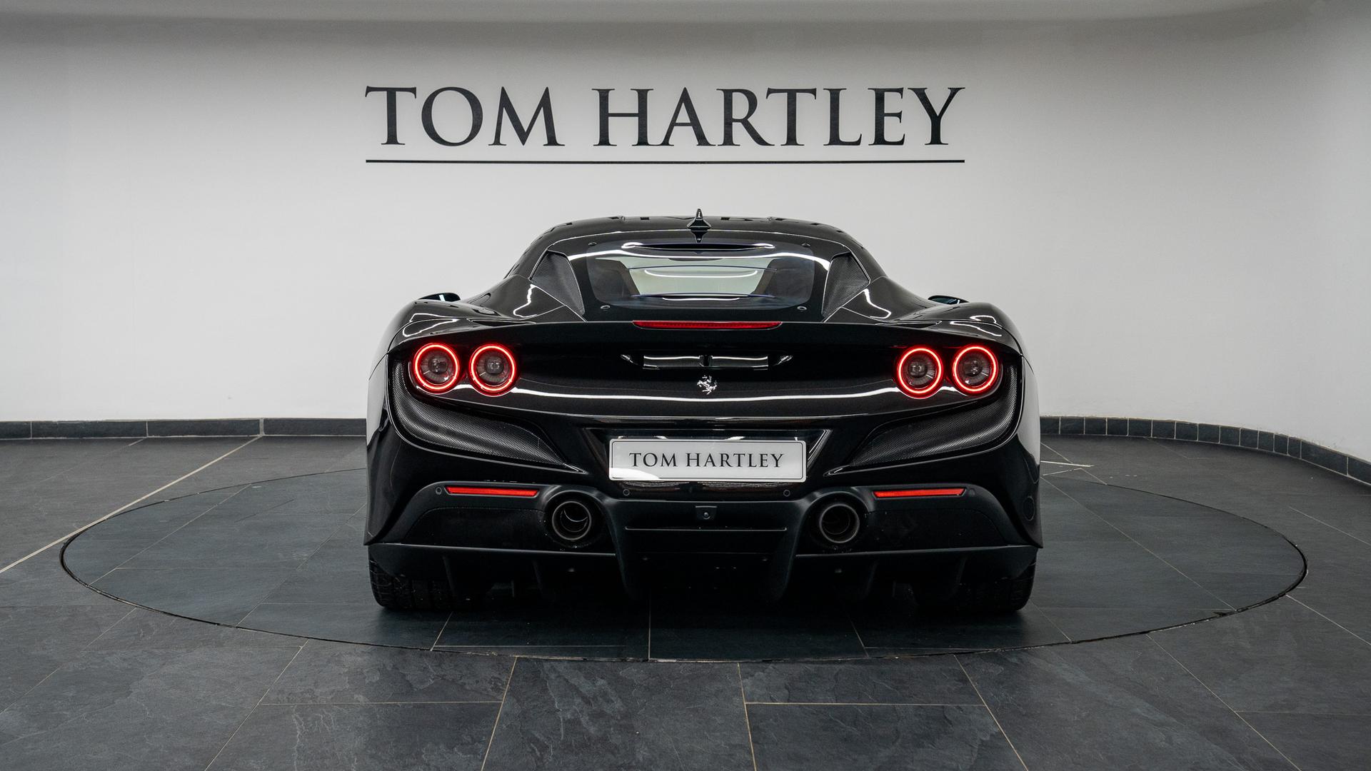 Ferrari F8 Photo af96c3f5-2ef4-4e75-bc3b-0babbf9e4763.jpg