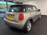 MINI Hatch Photo 9