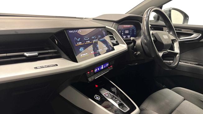 Audi Q4 E-Tron Photo 2