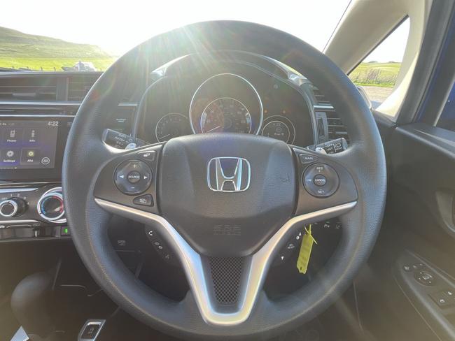 Honda Jazz Photo afaeefd6-6acf-4a6b-b860-38ae80162065.jpg