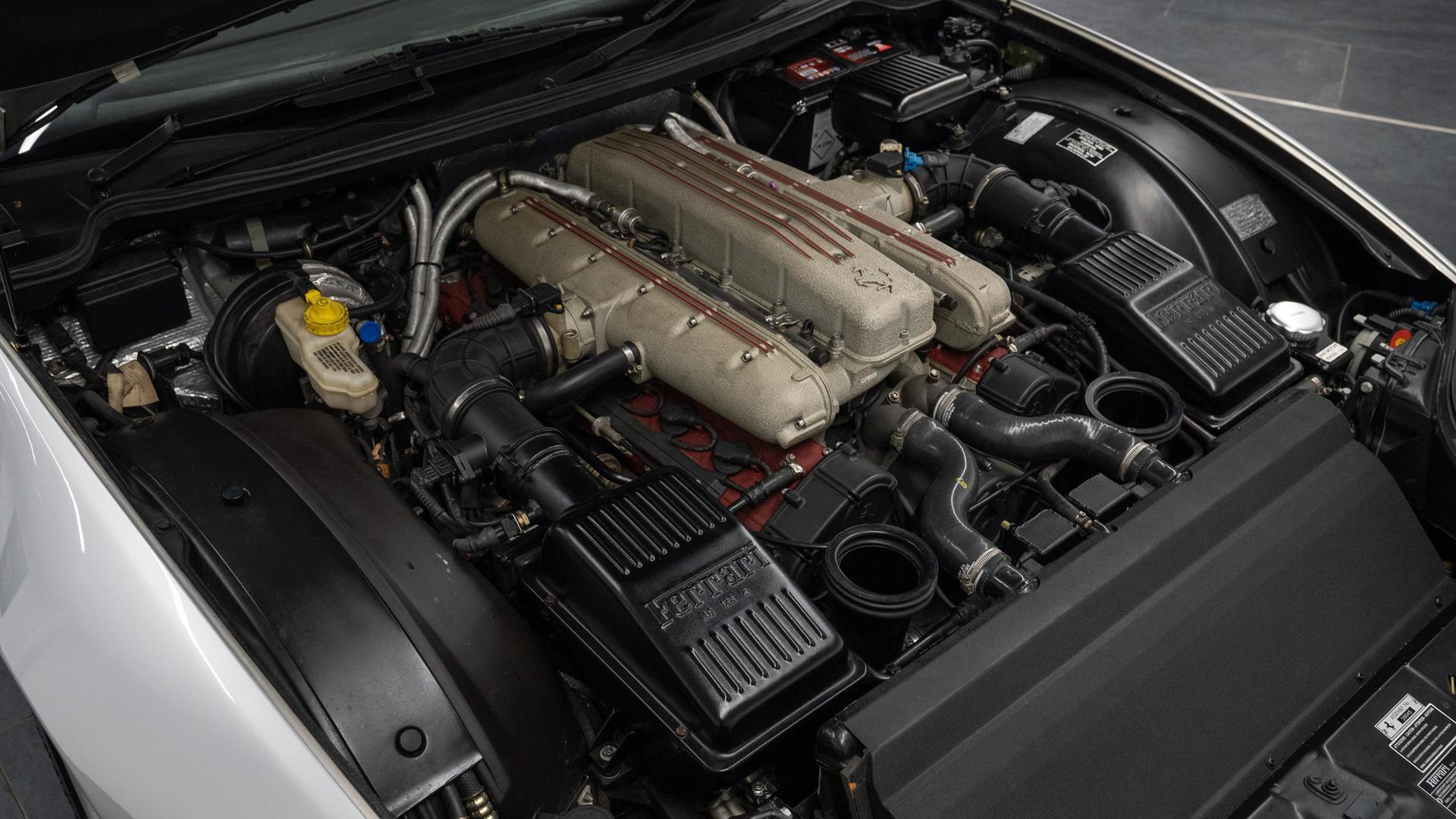 Ferrari 550 Maranello Photo afb55917-99ec-4854-b3b5-2c775f3641ce.jpg