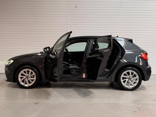 Audi A1 Photo afb92e2b-79a3-48a2-8156-42788fba4f3c.jpeg