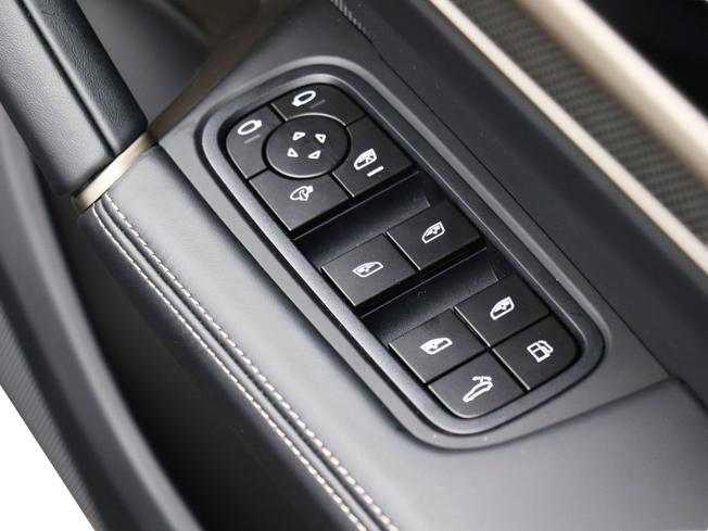 PORSCHE Cayenne Photo 17