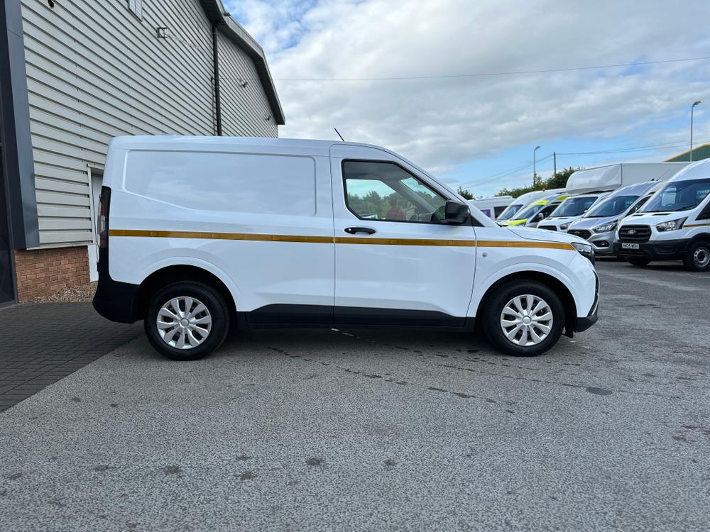 Ford Courier Photo afdd9239-86bb-4368-8120-6abcabc0465f.jpg