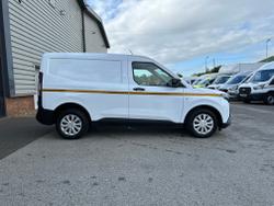 Ford Courier Photo 9