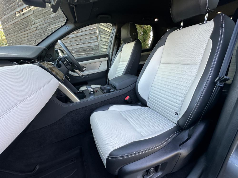 Used Land Rover Discovery Sport 1.5 P270e 12.17kWh Dynamic SE Auto 4WD LJ74DTO 23