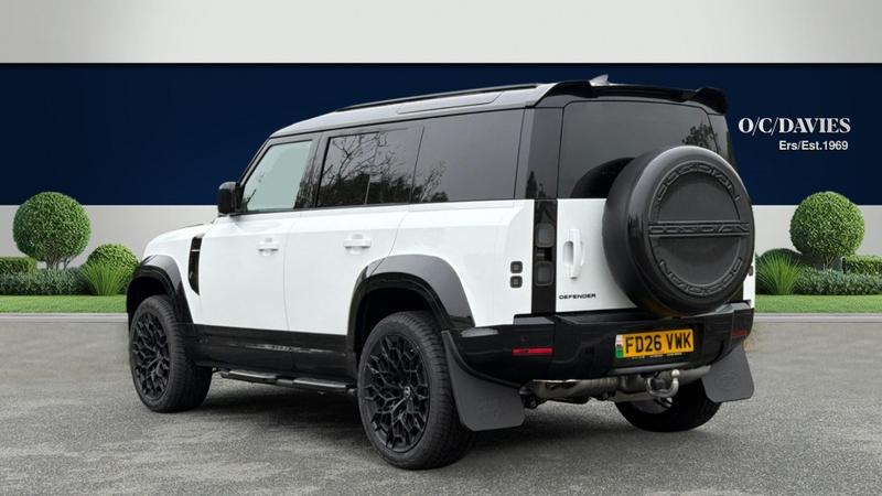 2026 26 LAND ROVER DEFENDER