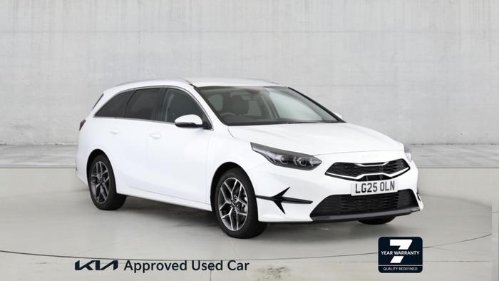 Used 2025 Kia Ceed Sportswagon 1.5 T-GDi 3 Sportswagon 5dr Petrol Manual Euro 6 (s/s) (138 bhp) White at Hawkins Motor Group
