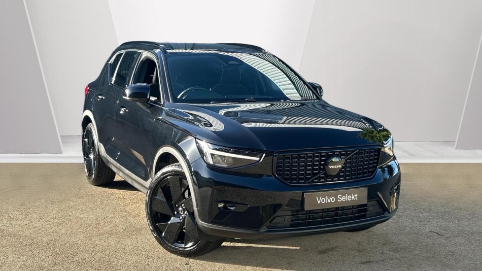 2025 Volvo XC40