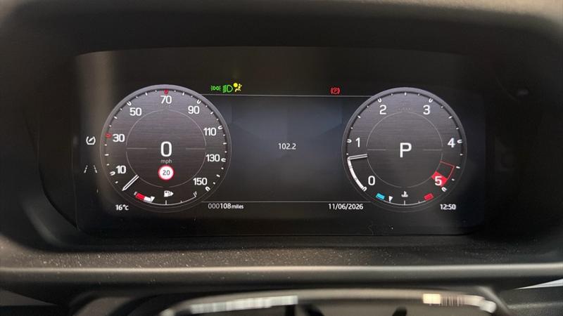 2026 26 LAND ROVER DEFENDER