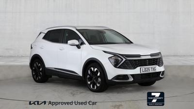 Used 2025 Kia Sportage 1.6 T-GDi PHEV 3 Fusion White at Kia Motors UK