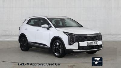 Used 2025 Kia Sportage 1.6 T-GDi HEV PURE Fusion White at Kia Motors UK