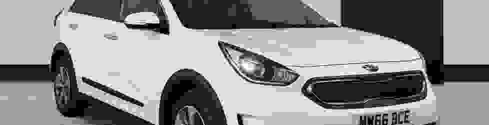 Used 2016 Kia Niro 1.6 GDi 2 White Pearl at Kia Motors UK