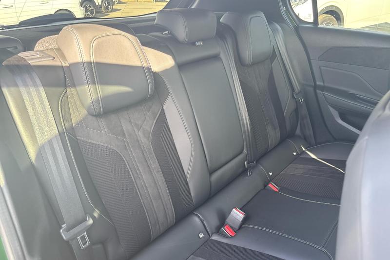 Used Peugeot 308 VO73FKU 26