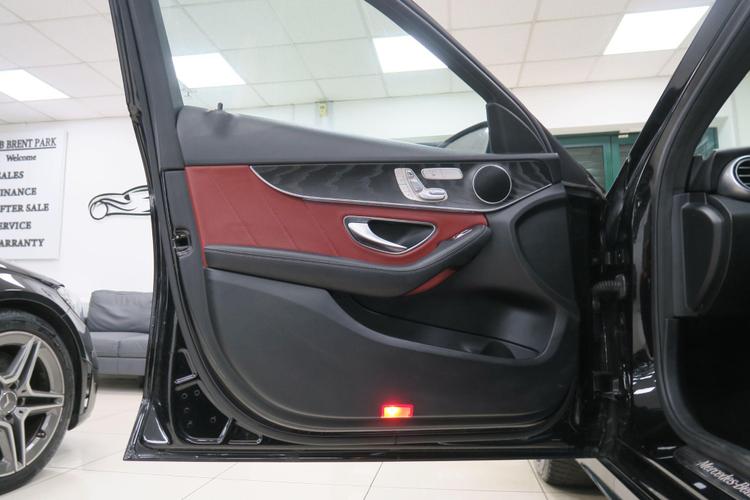 Used Mercedes-Benz C Class YM67LMX 13