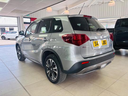 Suzuki Vitara Photo at-002221bd5610433086ab84ed48e19fd3.jpg