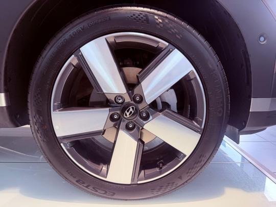 Hyundai Santa Fe Photo at-00226ad3b8d64733bb27aa985e1efeb3.jpg
