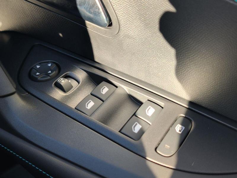 Used Peugeot 2008 202610036634597 45