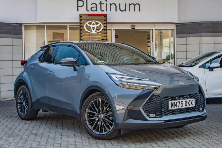 Used Toyota C-HR WM75DKX 1