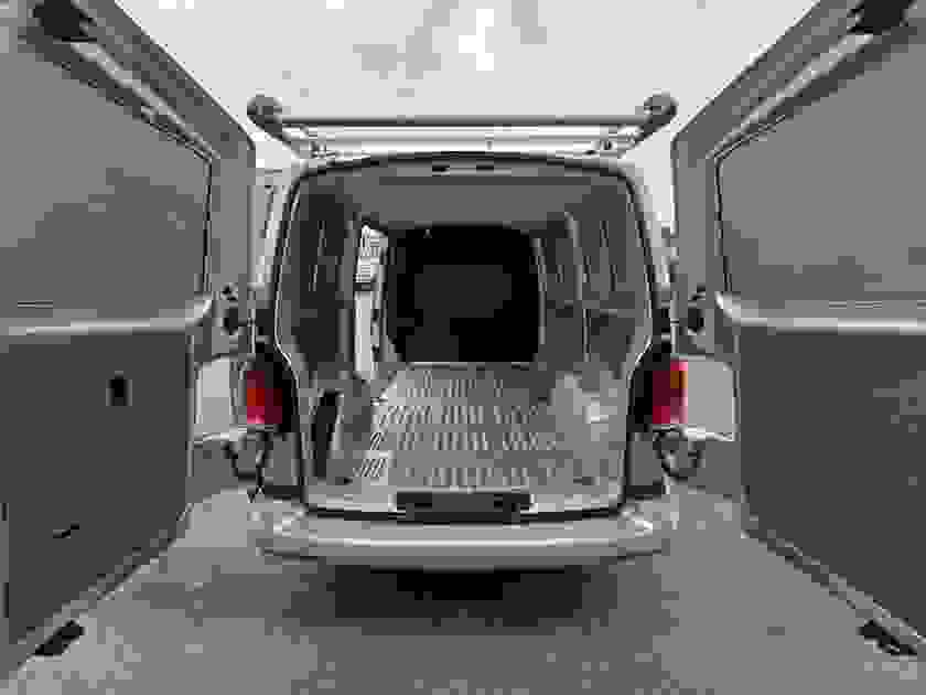 Volkswagen Transporter Photo at-006403b992494c8ab837ef421e000a6a.jpg