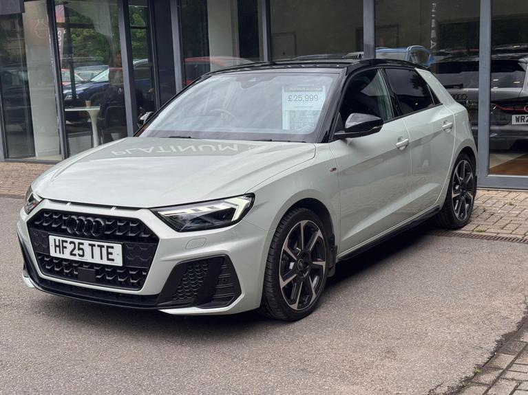Used Audi A1 HF25TTE 4