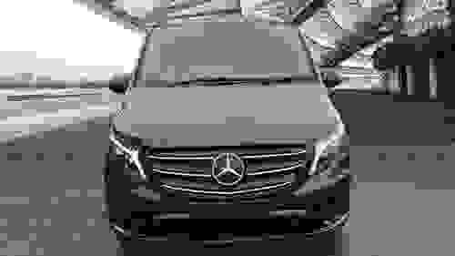Mercedes-Benz Vito Photo at-006c153713a04552adacd4c8d199b06c.jpg